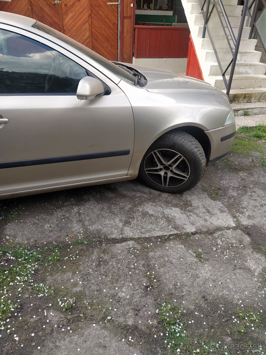 Škoda Octavia 2 1.6 benzin - 4