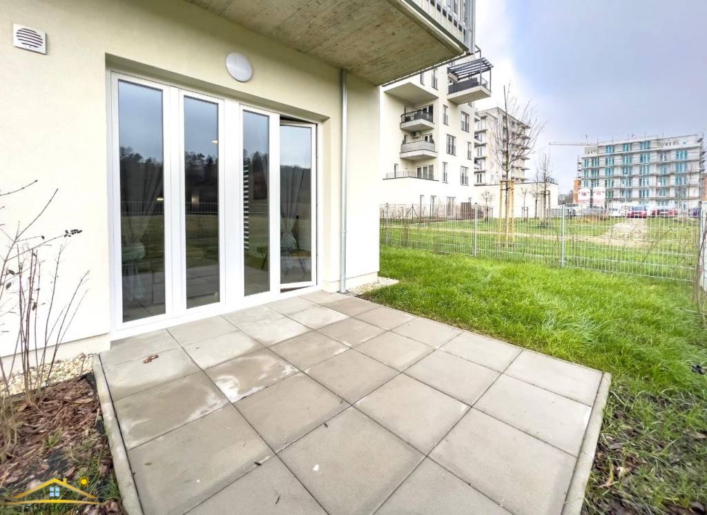 1-izbový byt s terasou a predzáhradkou - 4