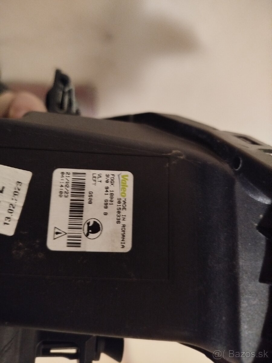 3V0941699B Predné ľavé LED hmlové svetlo Škoda Superb III - 4