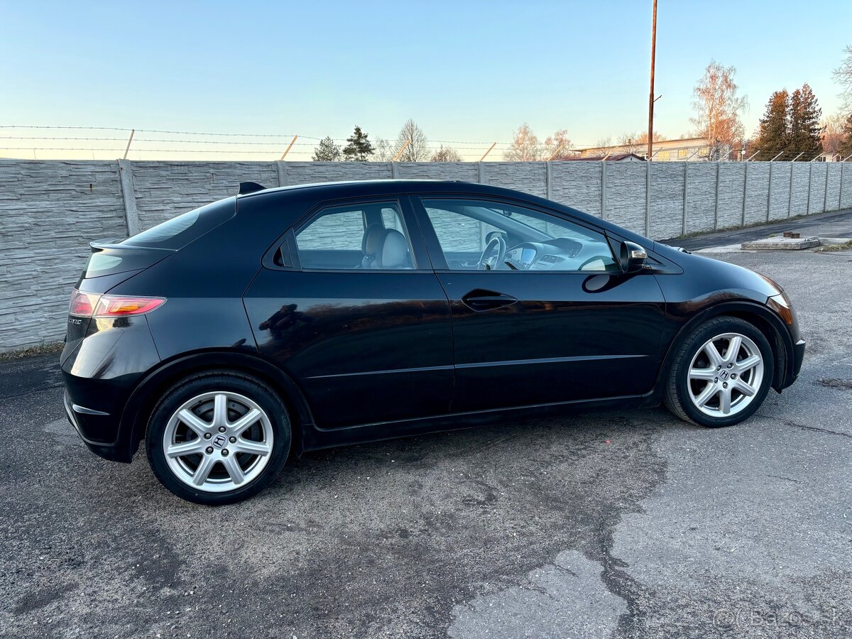 Honda Civic 2.2 CTDi 103kw - 4