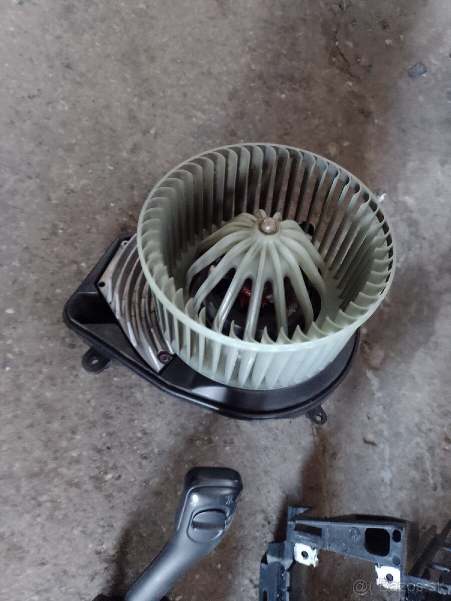 Škoda Superb náhradné diely - 4