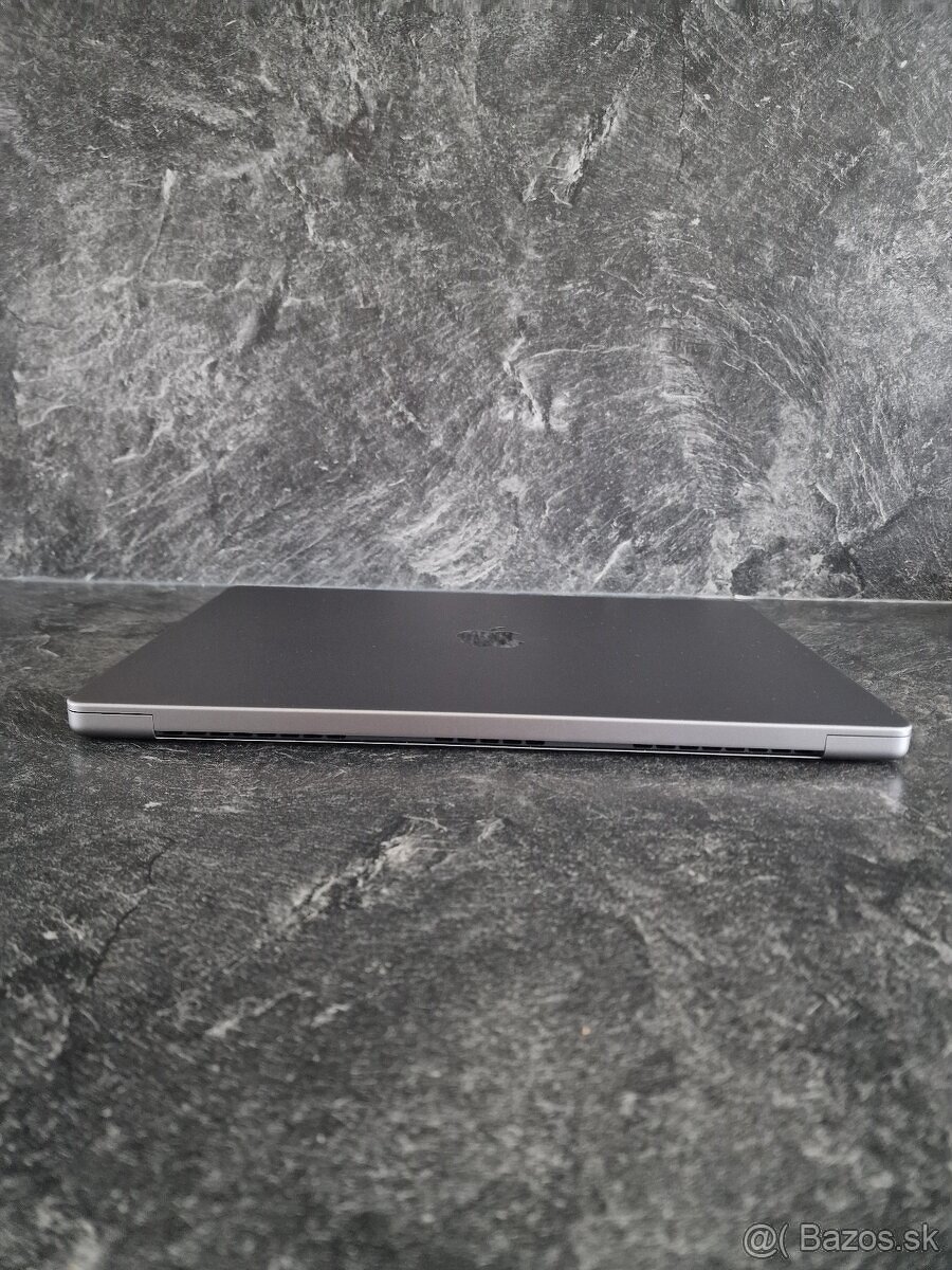 Macbook pro - 4