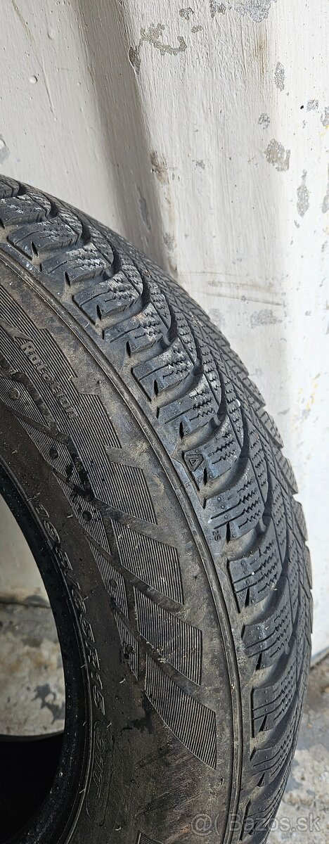 Predám Nexen 195/65R15 - 4