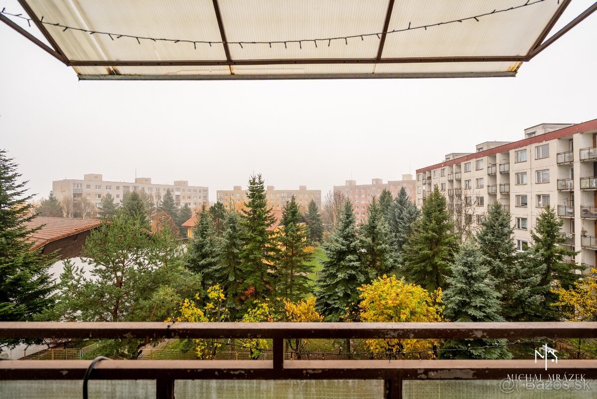 Ponúkame Vám exklizívne na predaj 4i byt po čiastočnej rekon - 4