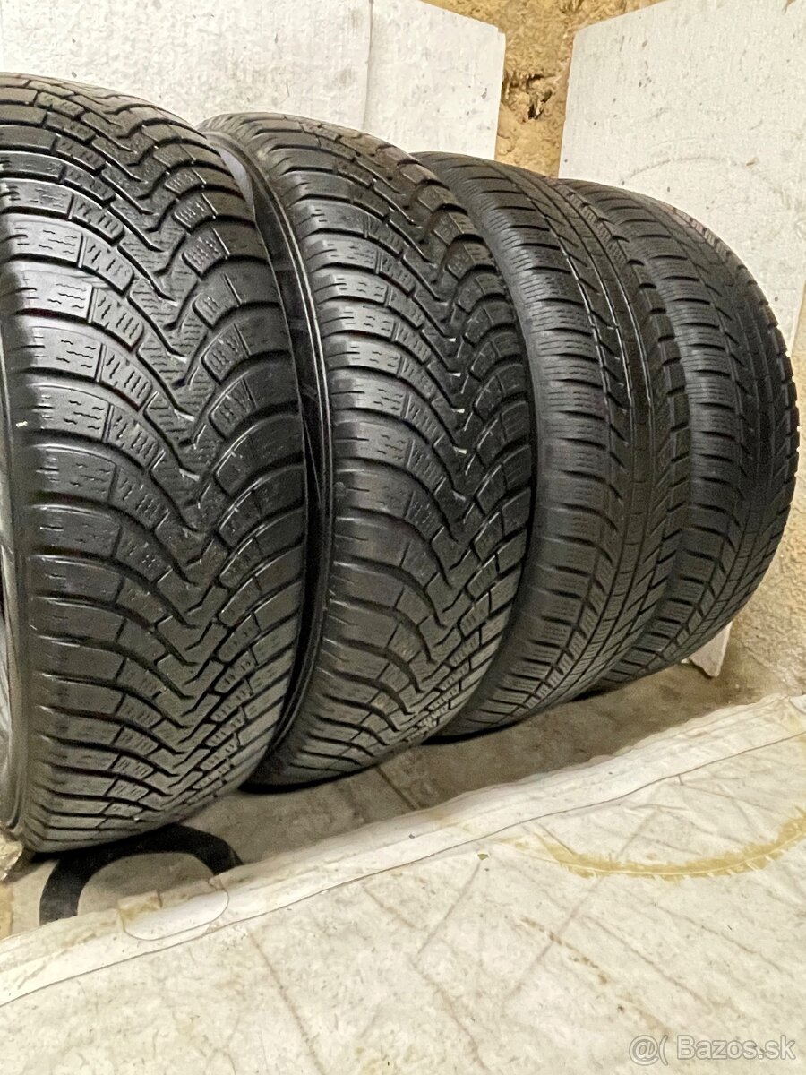 2022 zimné 215/65 R17 - 4