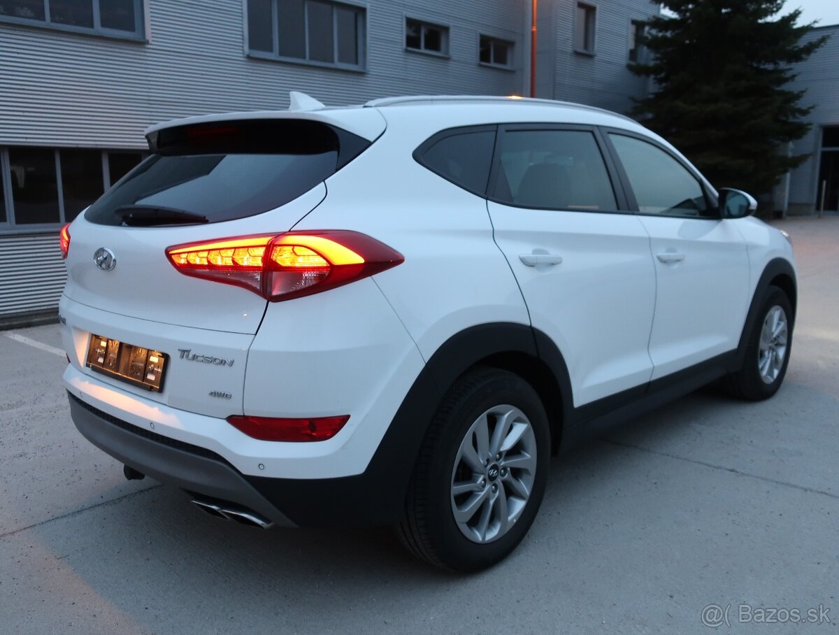 Hyundai Tucson II r.2016 2,0 CRDi 4x4 Comfort, bohatá výbava - 4