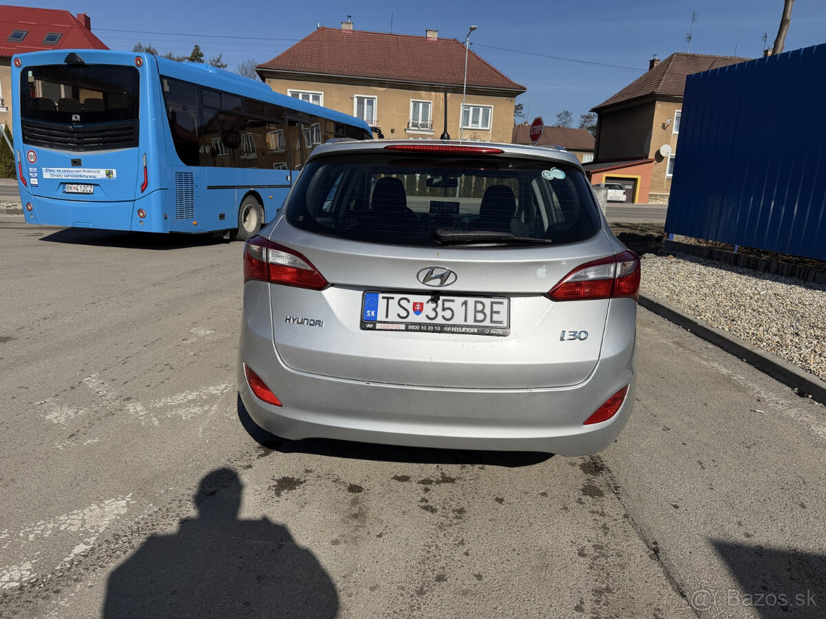 Hyundai i30 Kombi 1.4 MPI - 4