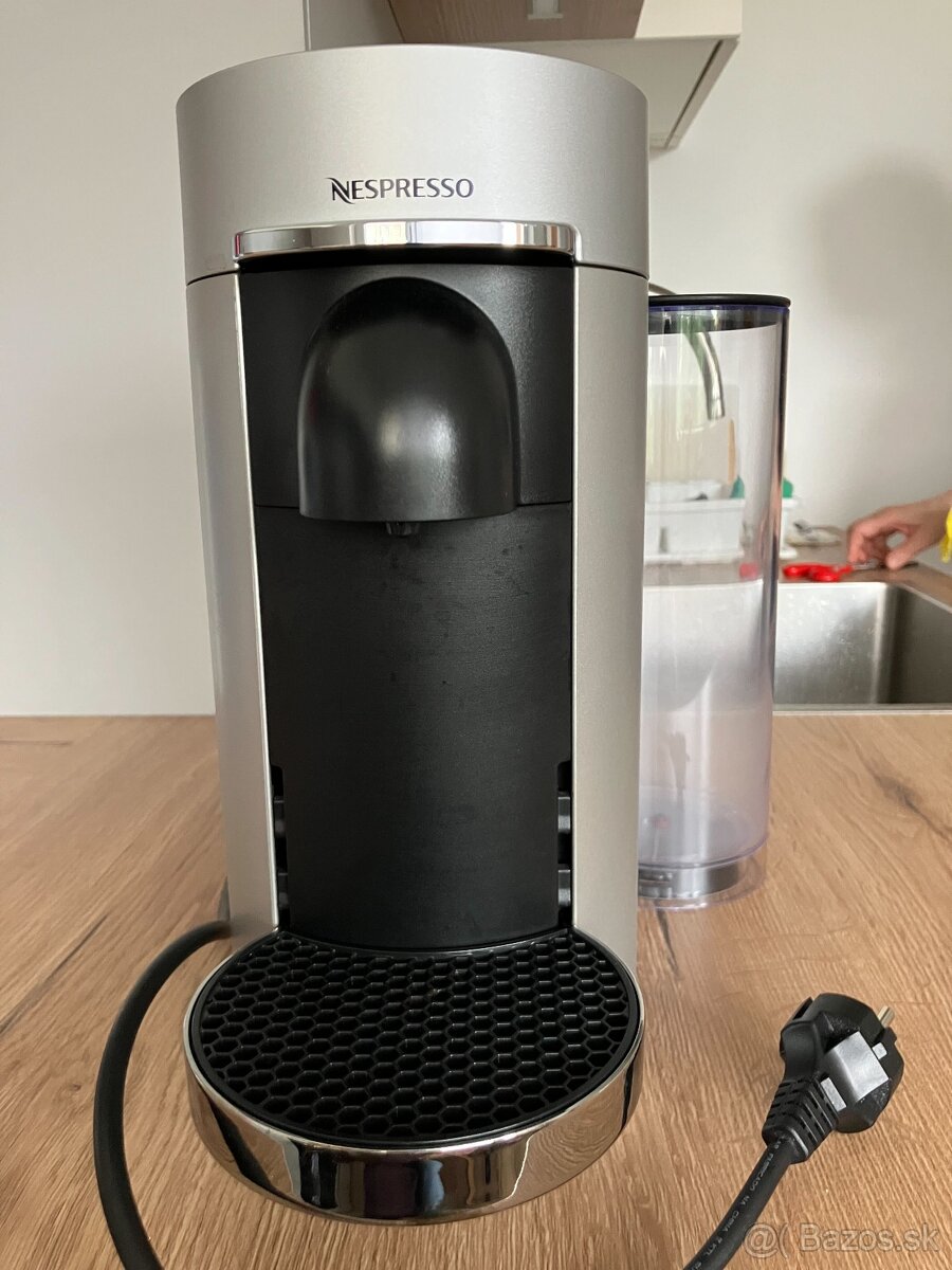 Nespresso Vertuo PLUS kávovar - 4