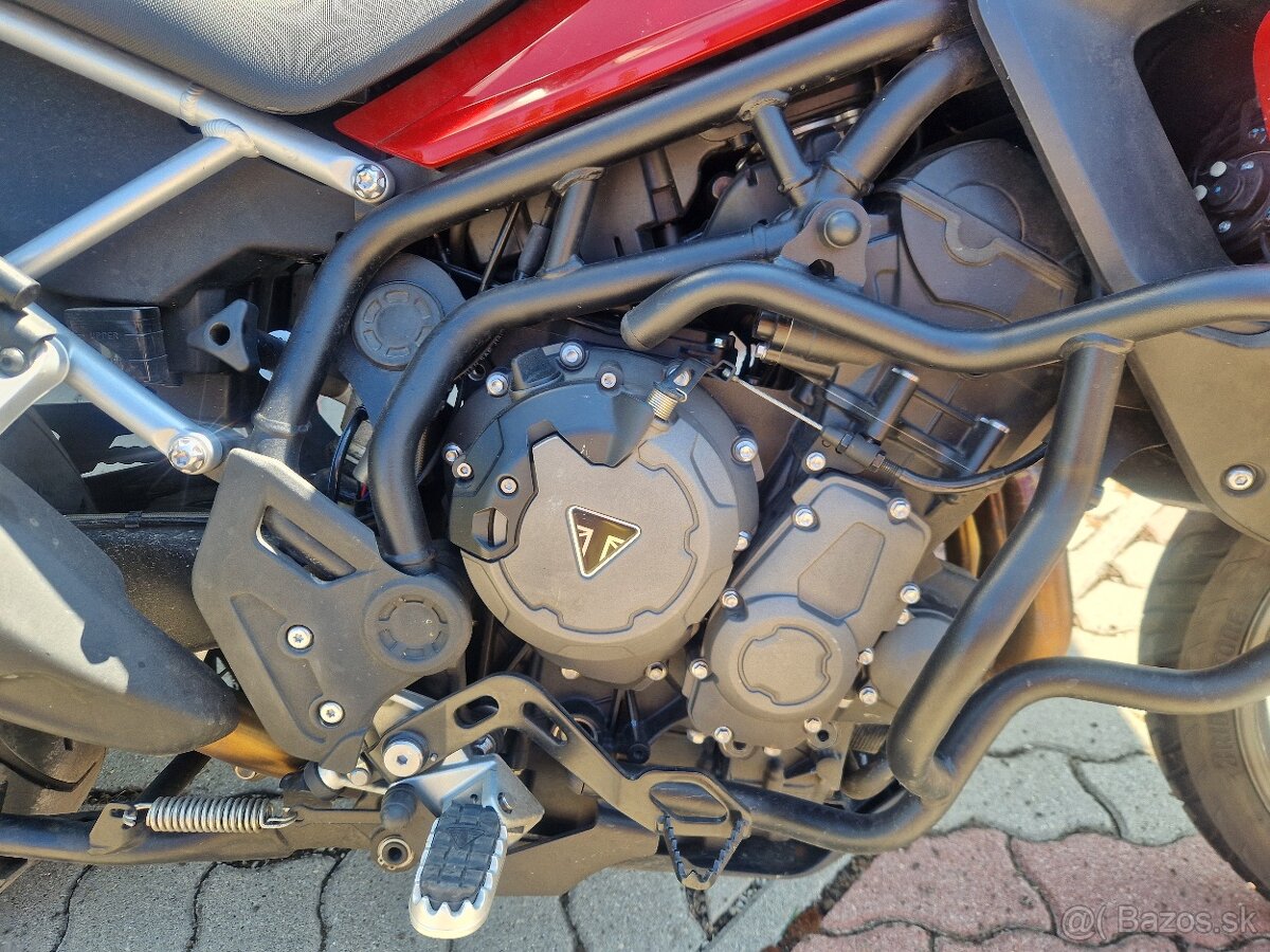 Triumph tiger 900 gt - 4