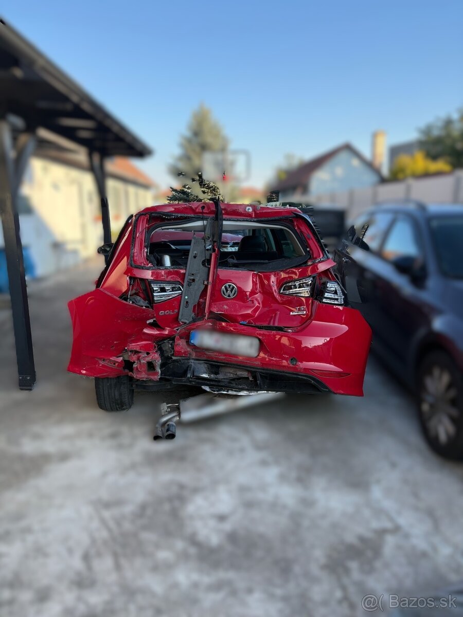 Predám VW GOLF 7 1.4 Búrane - 4