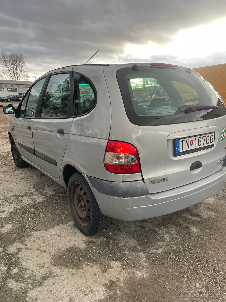 Predám Renault Scenic - 4