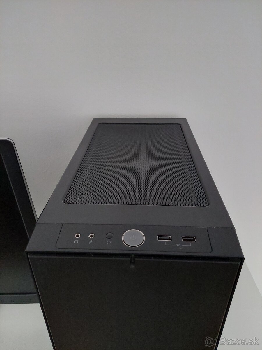Predám hernú PC zostavu + Monitor - 4