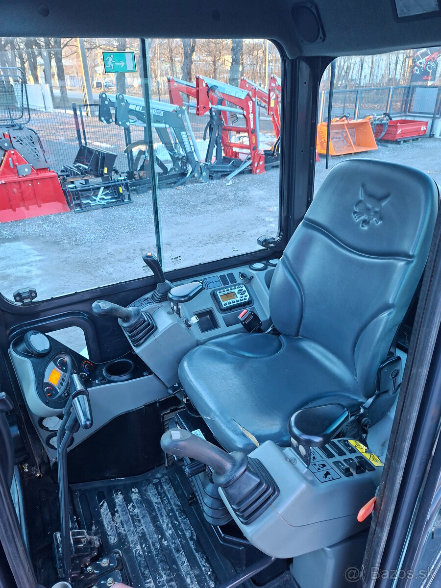 Predam pasovy bager,minibager Bobcat E26 rok 2019 - 4
