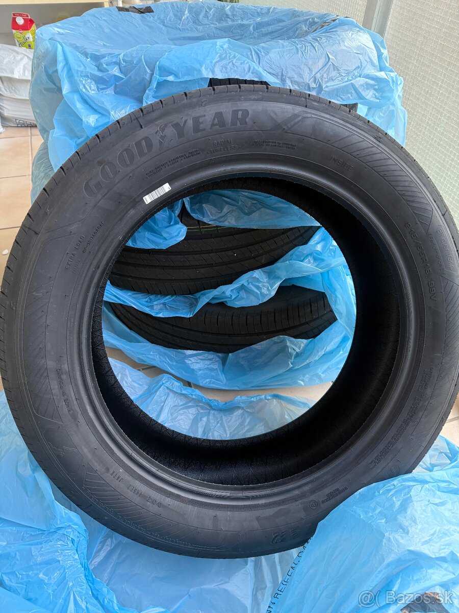LETNÉ PNEUMATIKY Goodyear EfficientGrip Performance 2 - 4