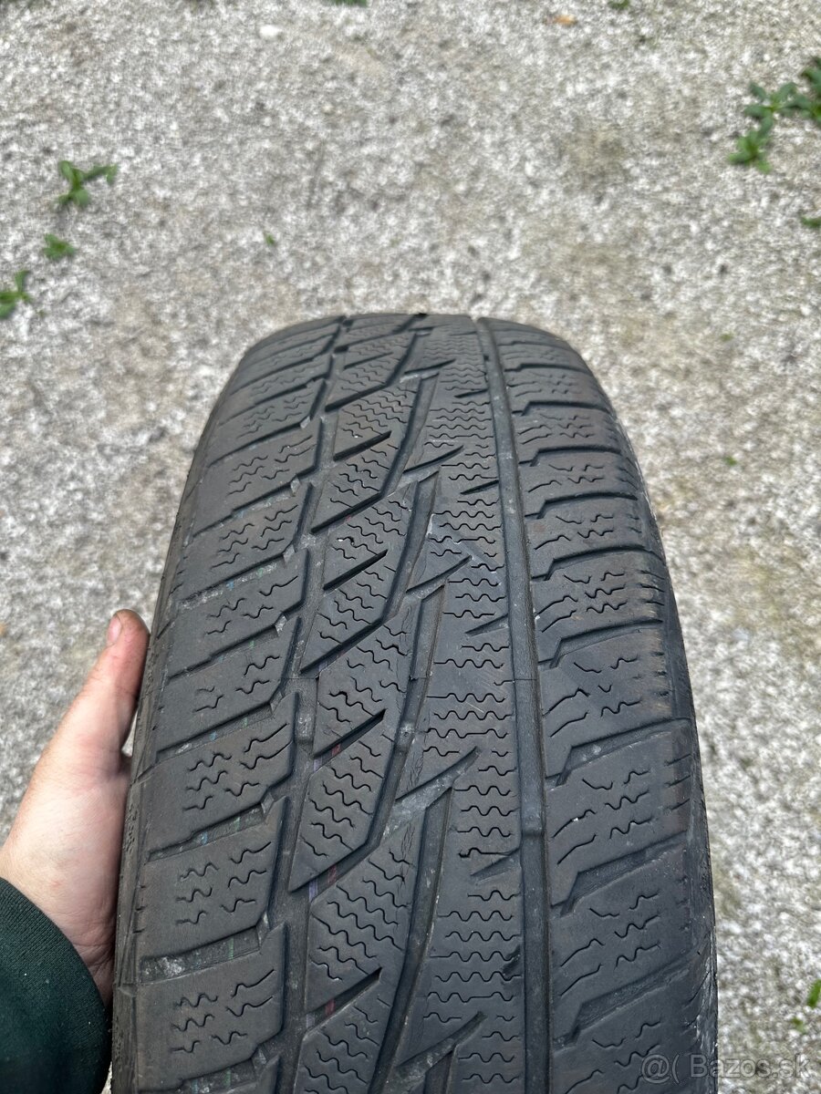 195/65R15 - 4