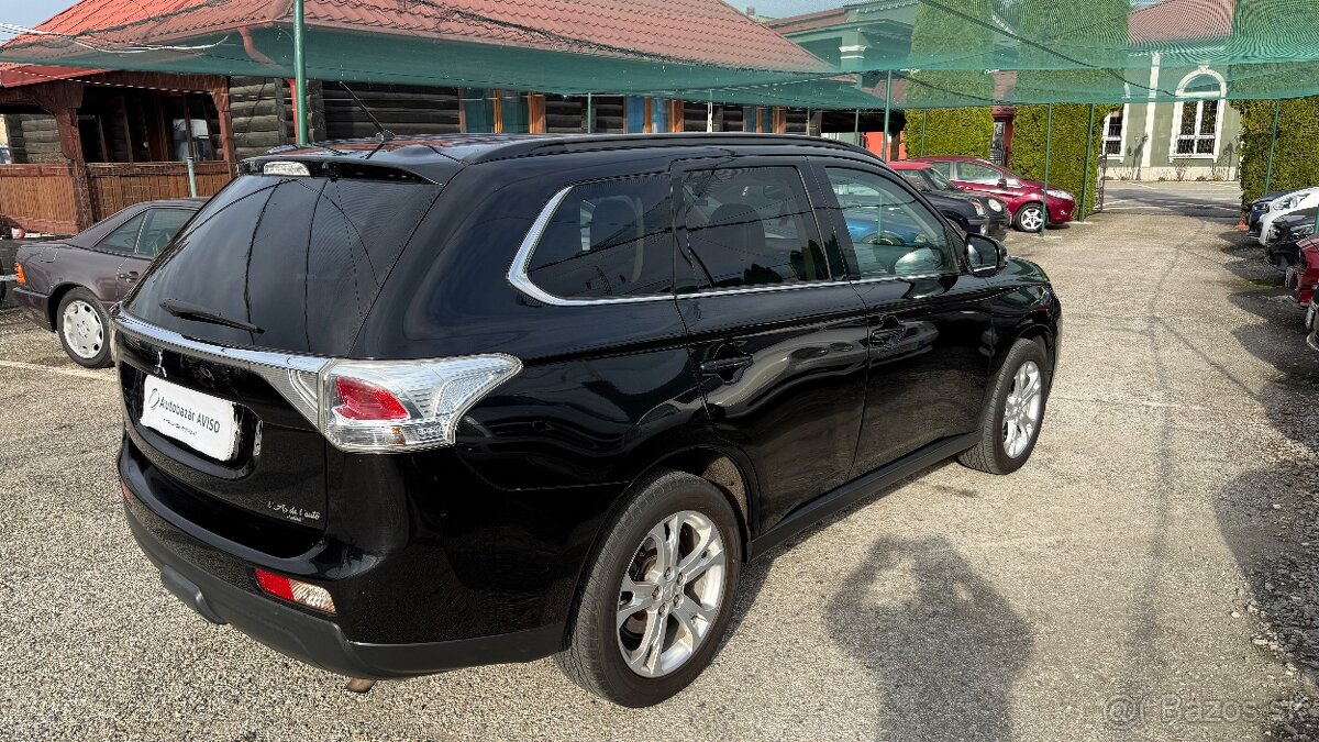 Mitsubishi Outlander 2.2 DI-D Intense - 4