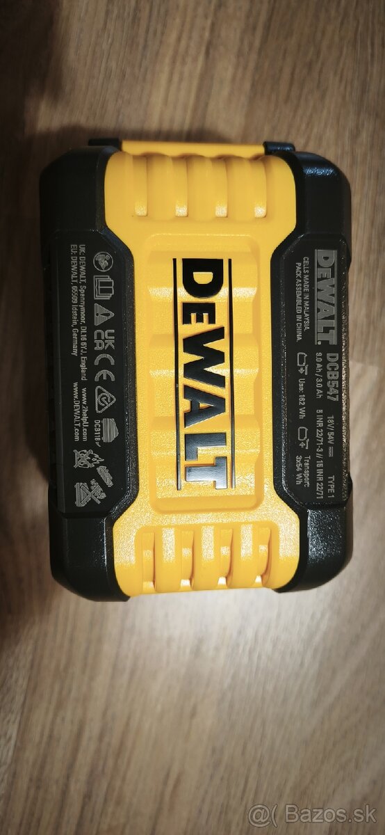 DEWALT batéria DCB547 - 4