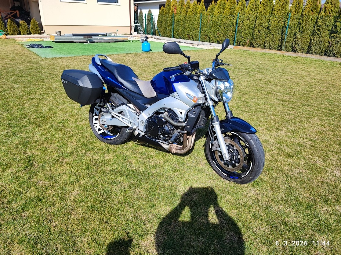 Predám Suzuki GSR 600 - 4