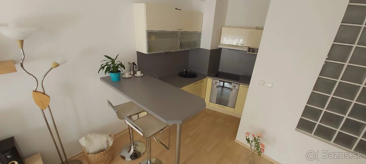 Realitný kancelária REALADR s.r.o. - 4