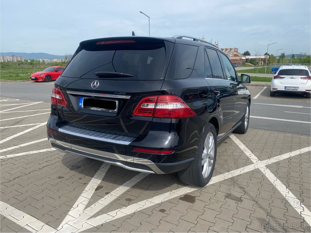 Mercedes Benz ML250 4MATIC - 4