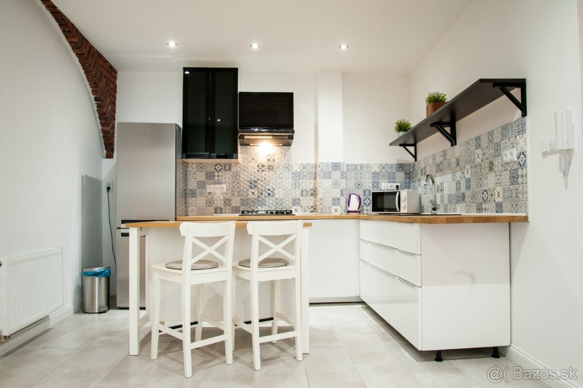 EXKLUZÍVNA POLOHA BÝVANIA V SRDCI BRATISLAVY - 4