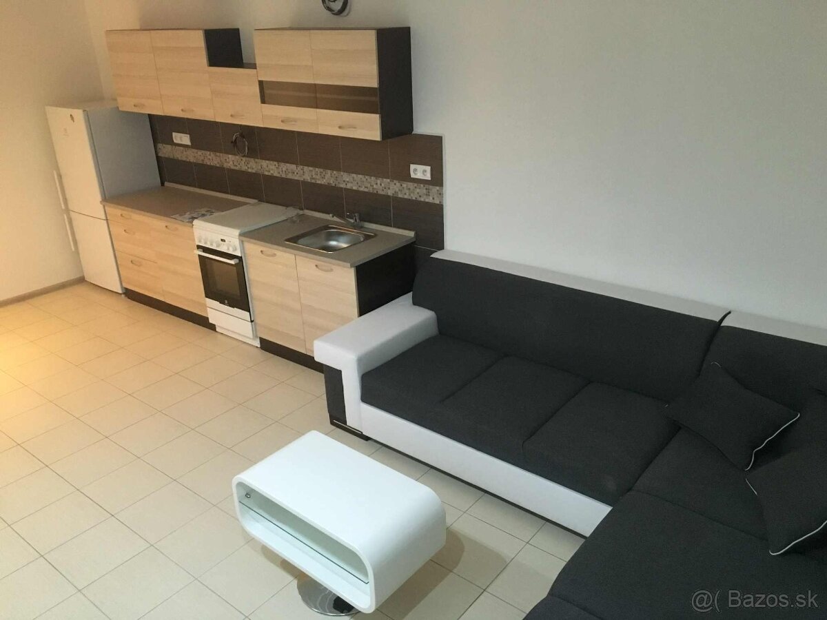 Predaj 2,5 izbový byt - 4