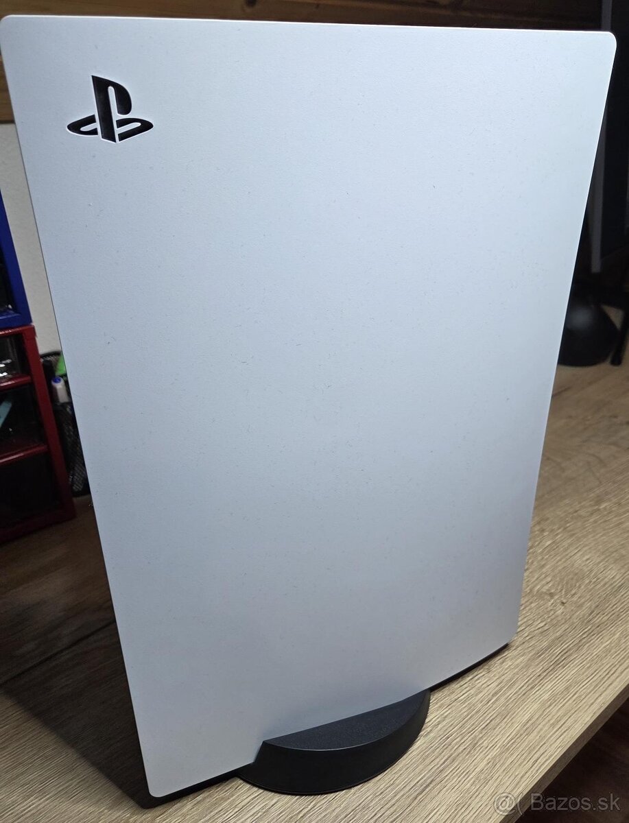 Predám PS5 CFI-1216A za 300€ - 4