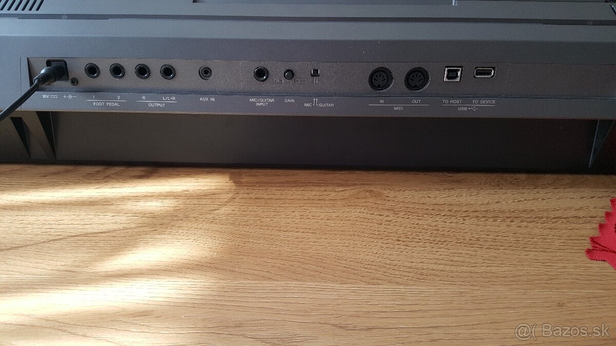 Klavír Yamaha psr-S770 - 4