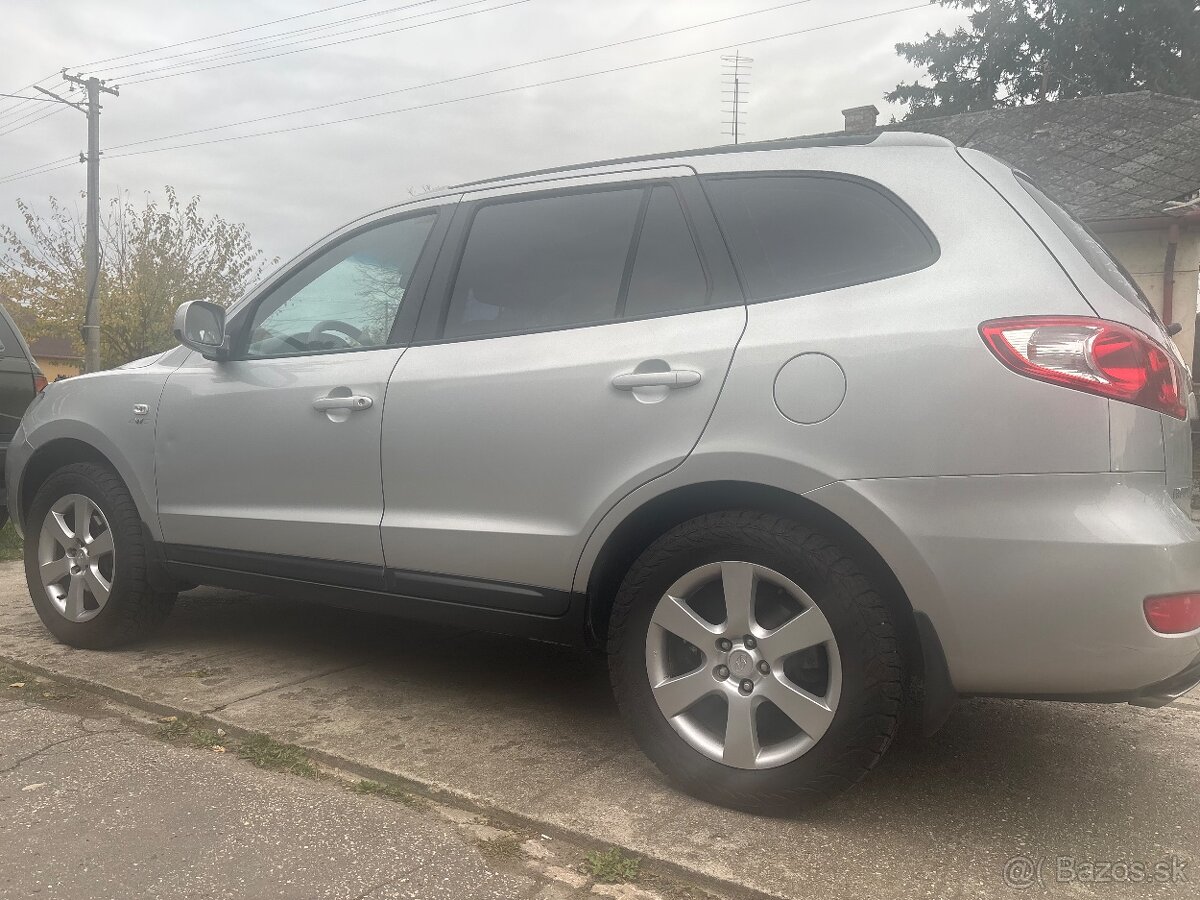 Predám zachovalý Hyundai Santa fe 4x4 - 4