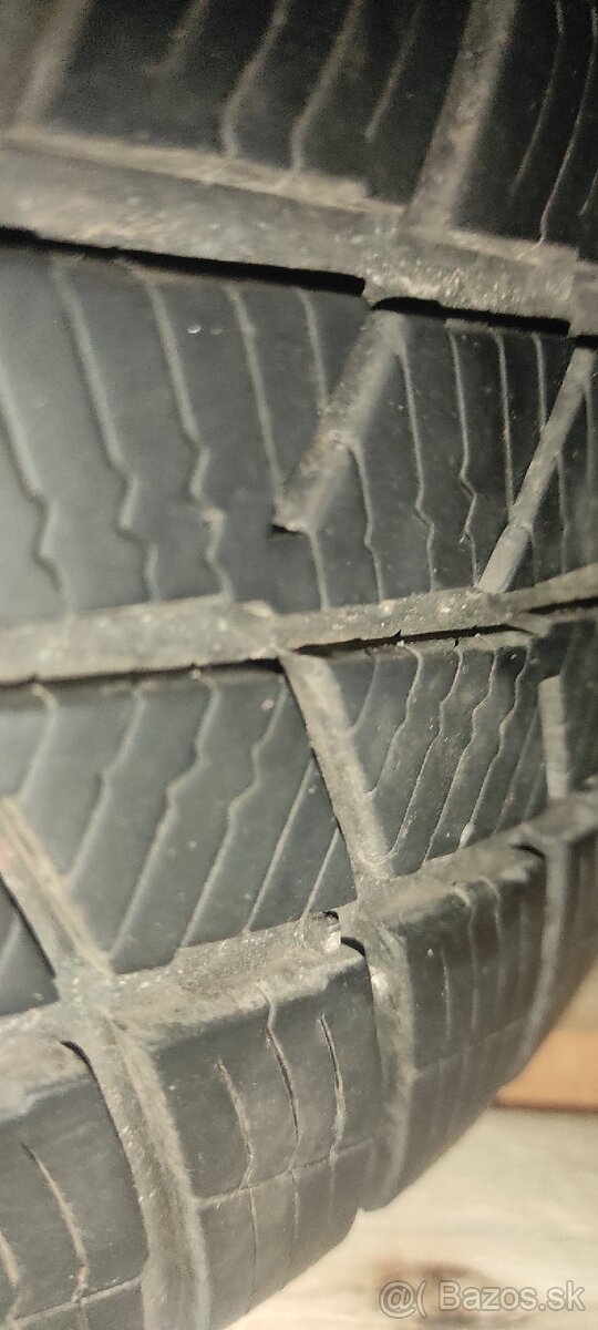 Zimné pneumatiky,disky,puklice - 4