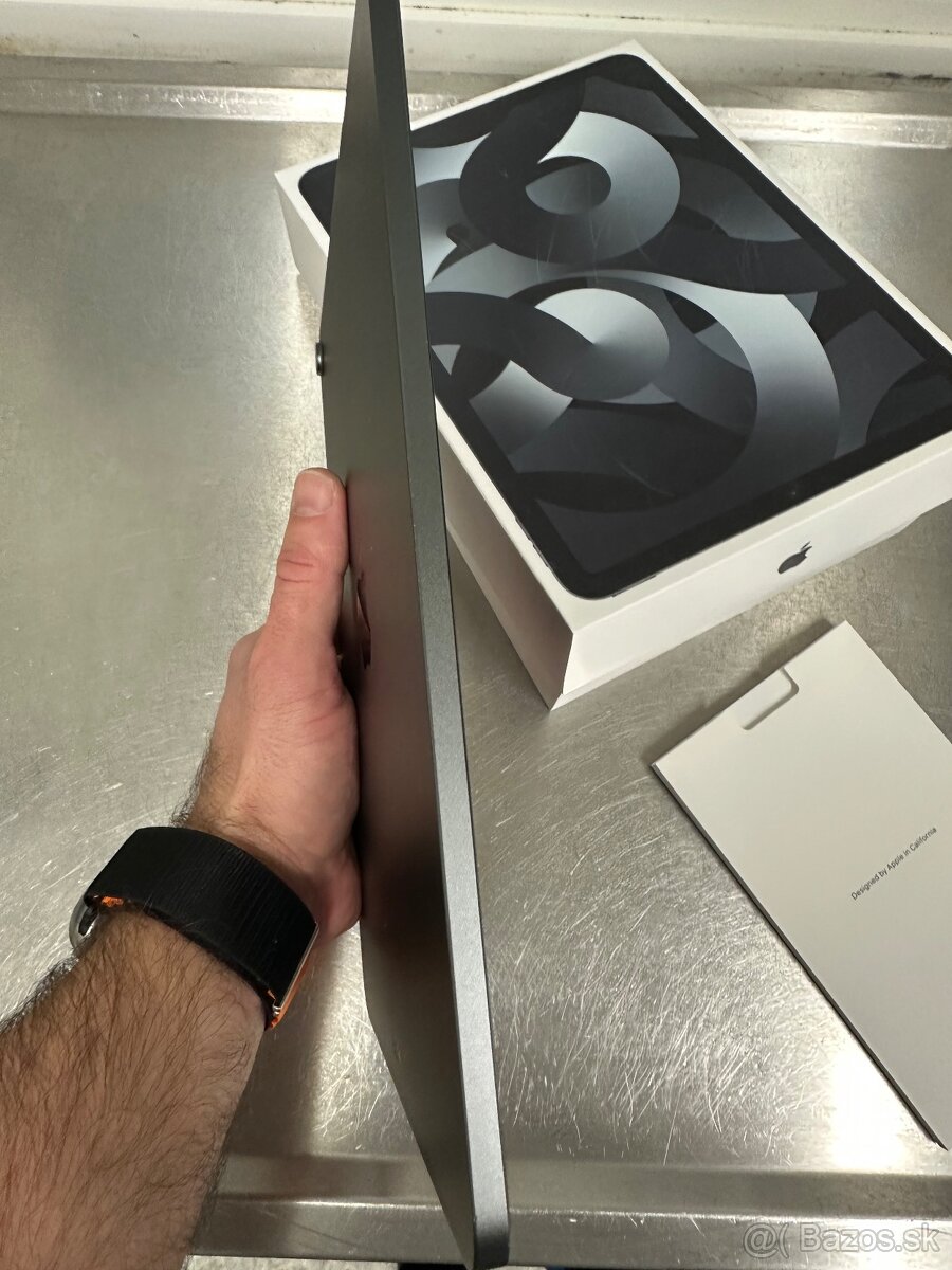 Apple iPad Air 5 generácie - 4