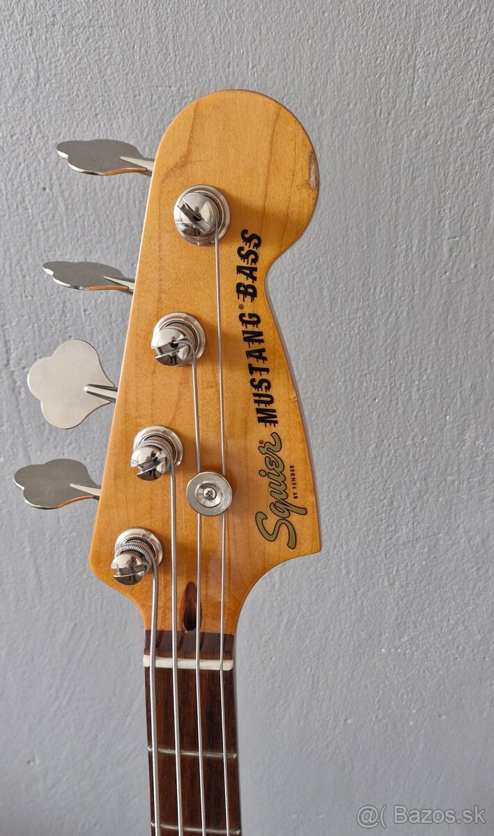 Basgitara Mustang Squier - 4