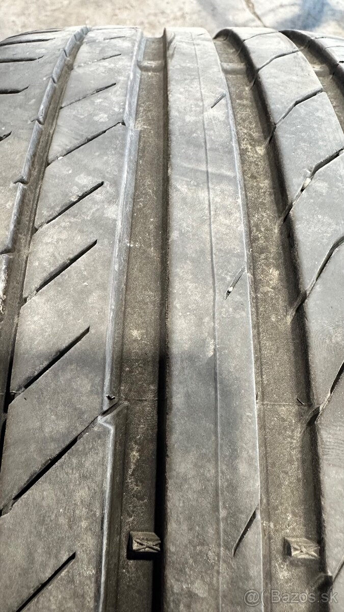 225/45/18 continental - 4