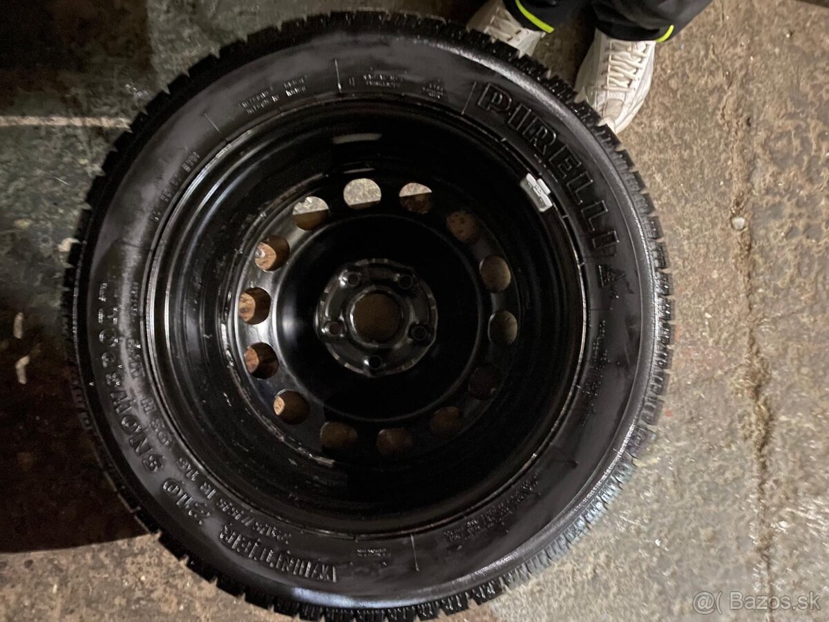 Predám rezervu Pirelli r16 - 4