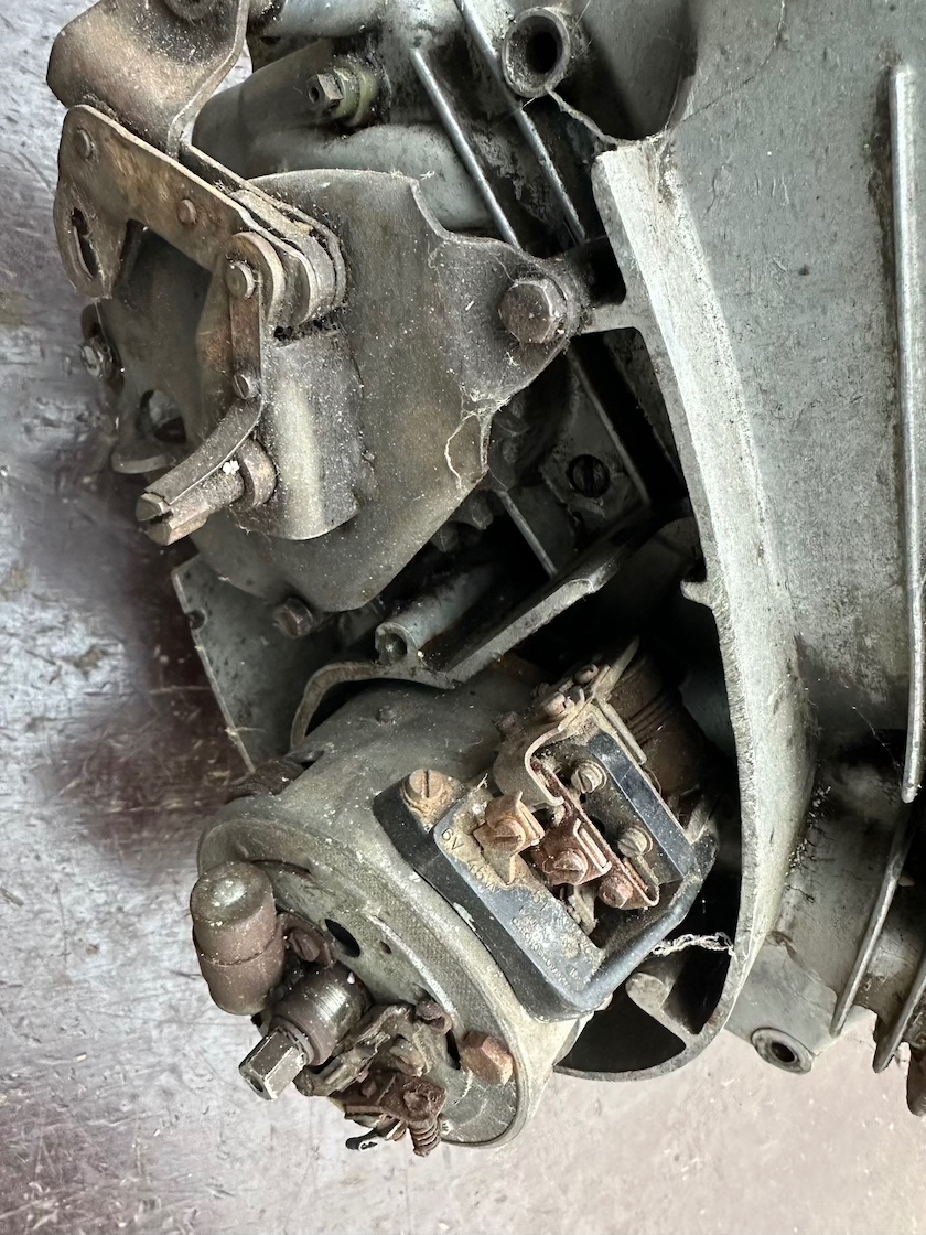 Predám motor JAWA 250/559 panelka pretáča a radí - 4