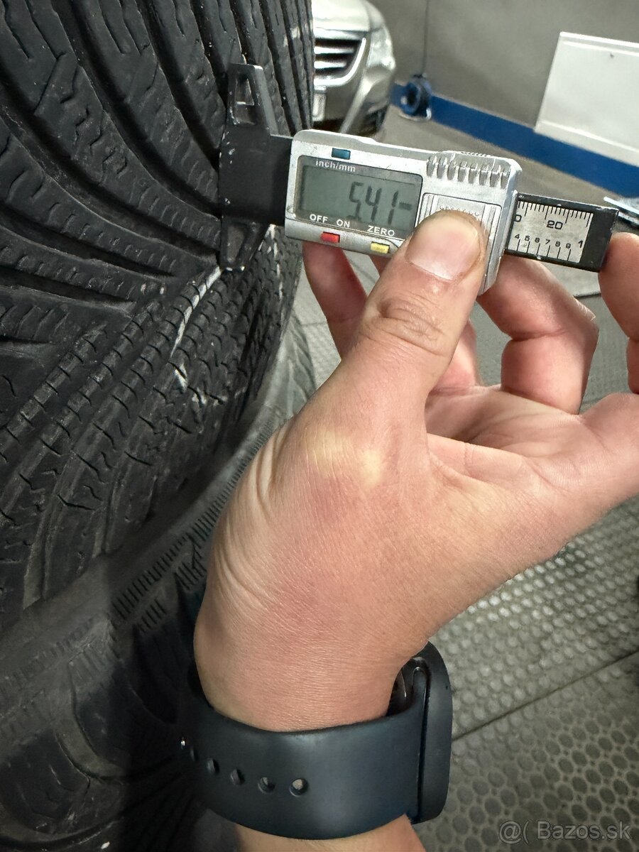 225/55R17 zimné Michelin - 4