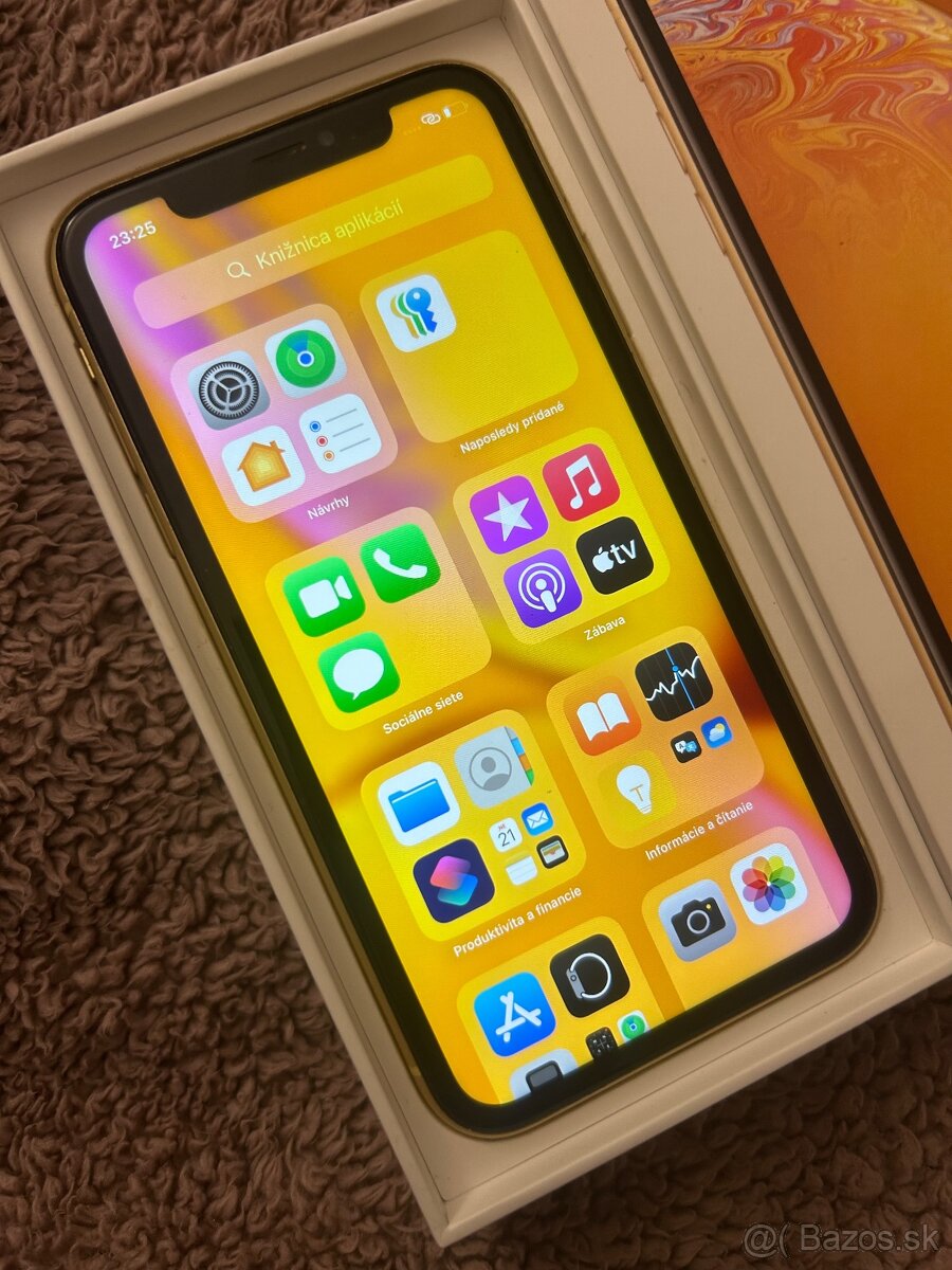 iPhone XR 128GB yellow - 100% batéria - 4