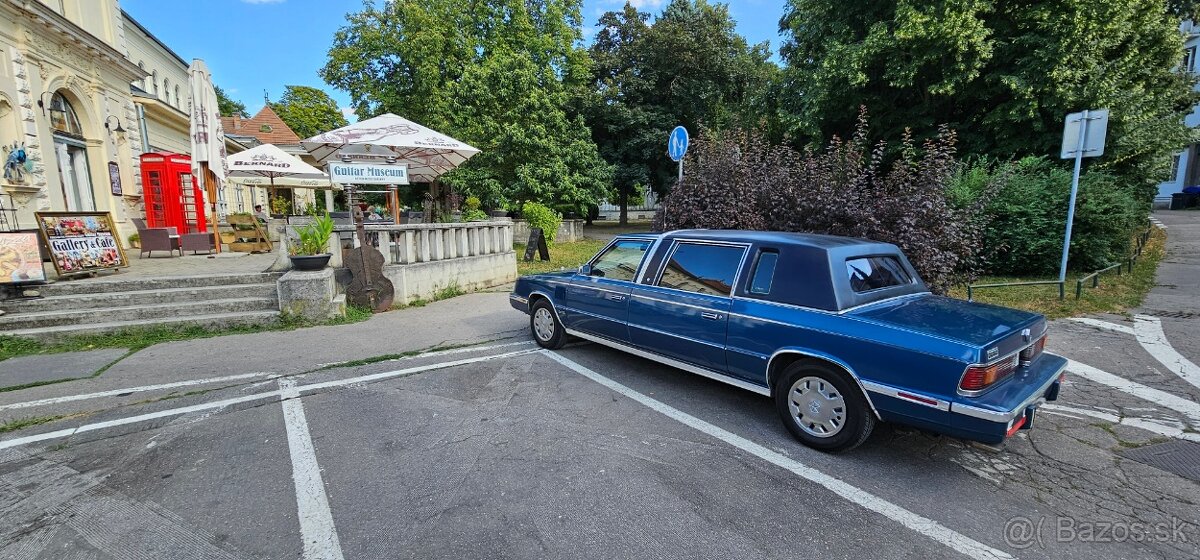 Chrysler Lebaron Executive Stretch limo - 4