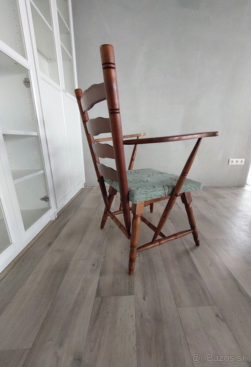 Drevené stoličky - 4