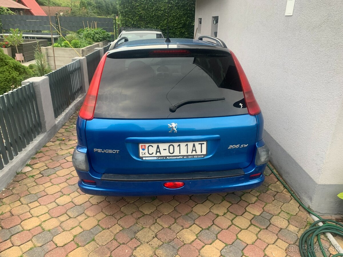 Predám Peugeot 206 SW r.v. 2004 - 4