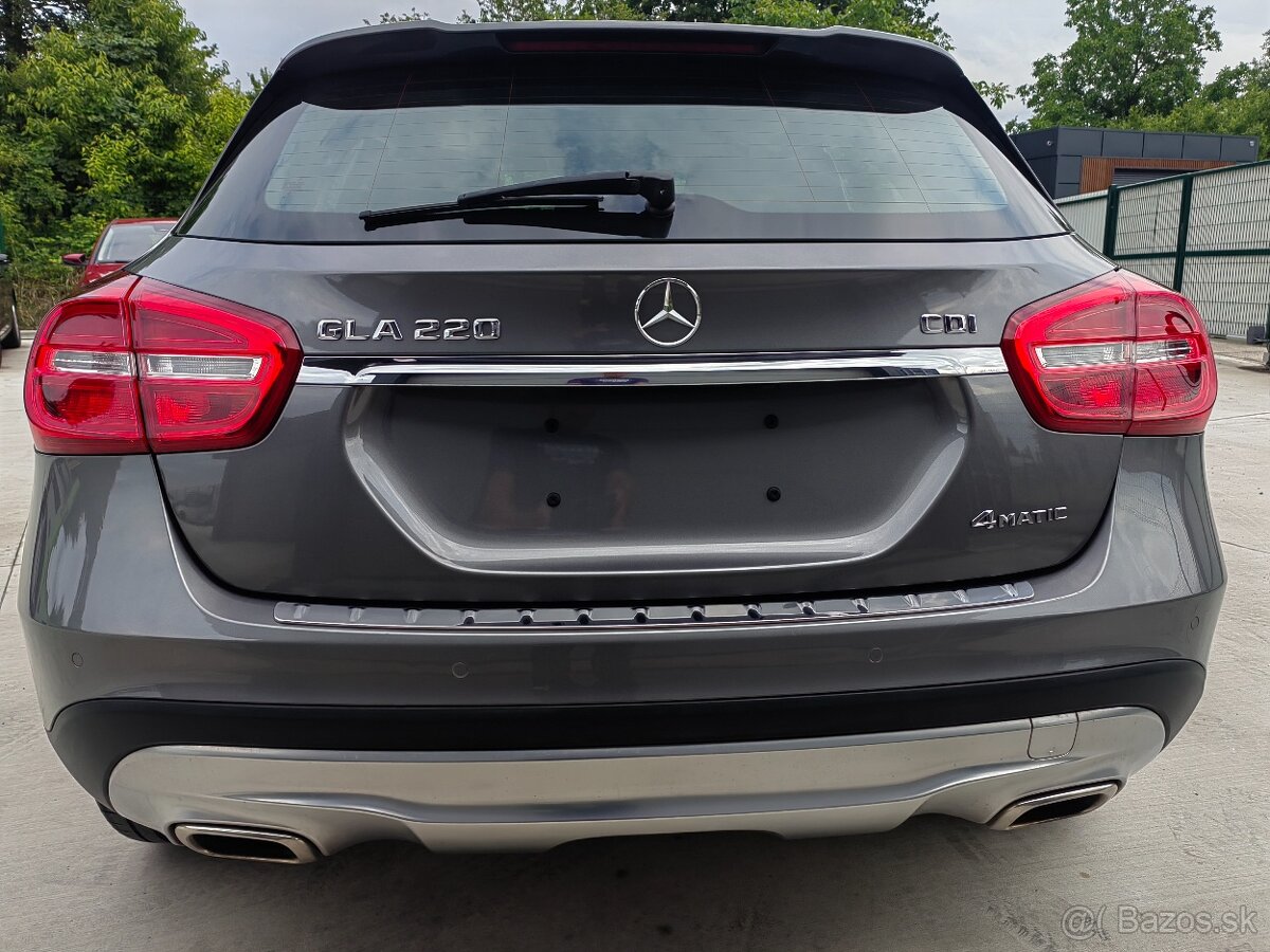MERCEDES BENZ GLA 220 CDI 4MATIC - 4