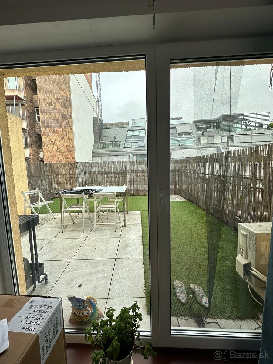 Dvojizbový byt s veľkou terasou v centre Bratislavy - 4