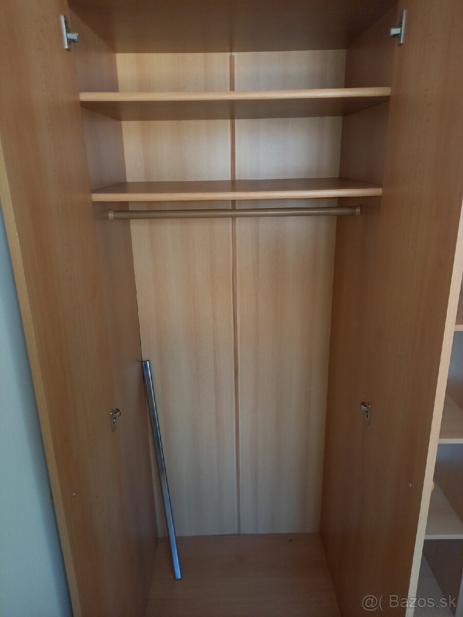 Predám skriňu + police - 4