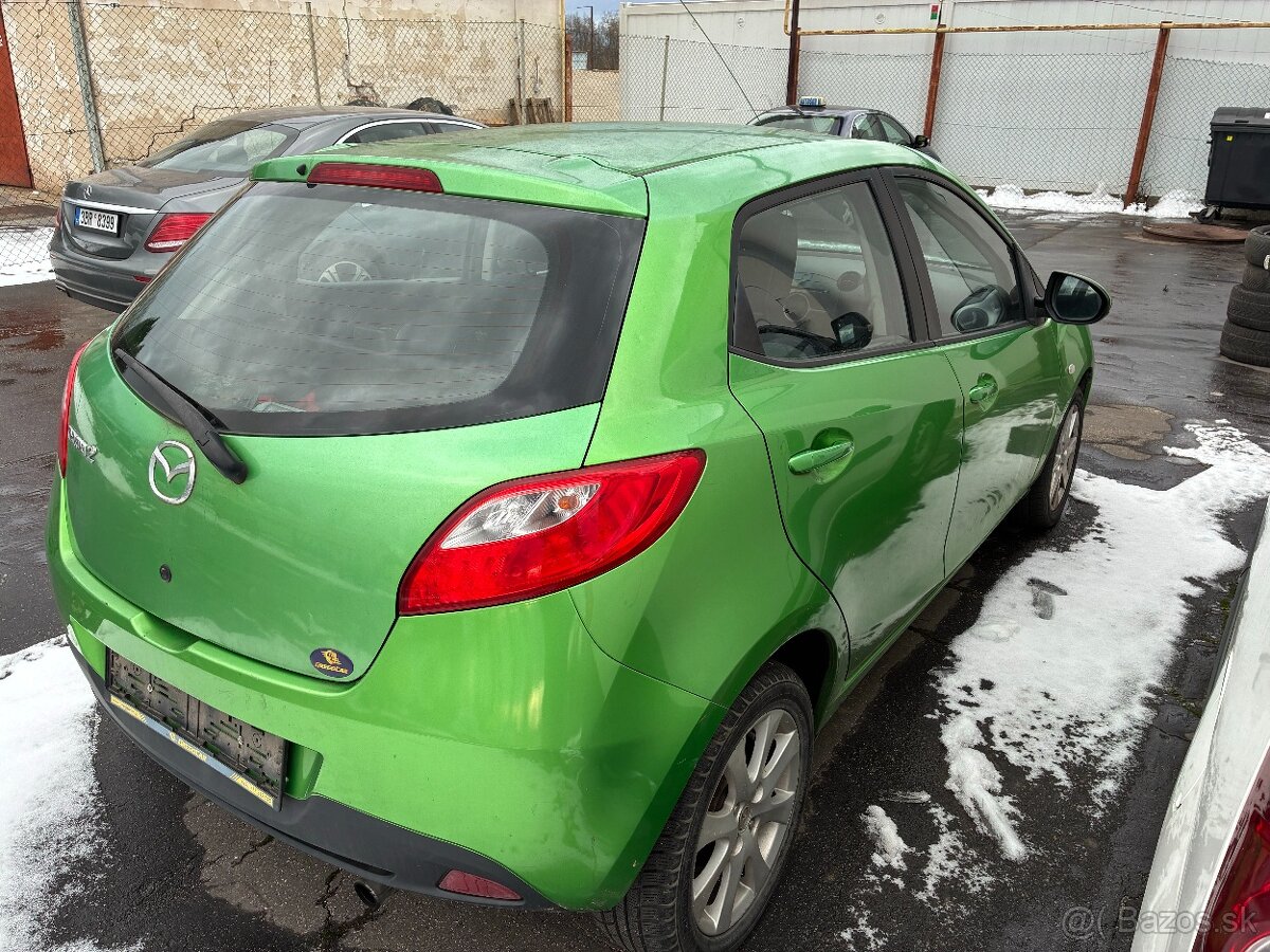 Mazda 2 / 2008 - 4