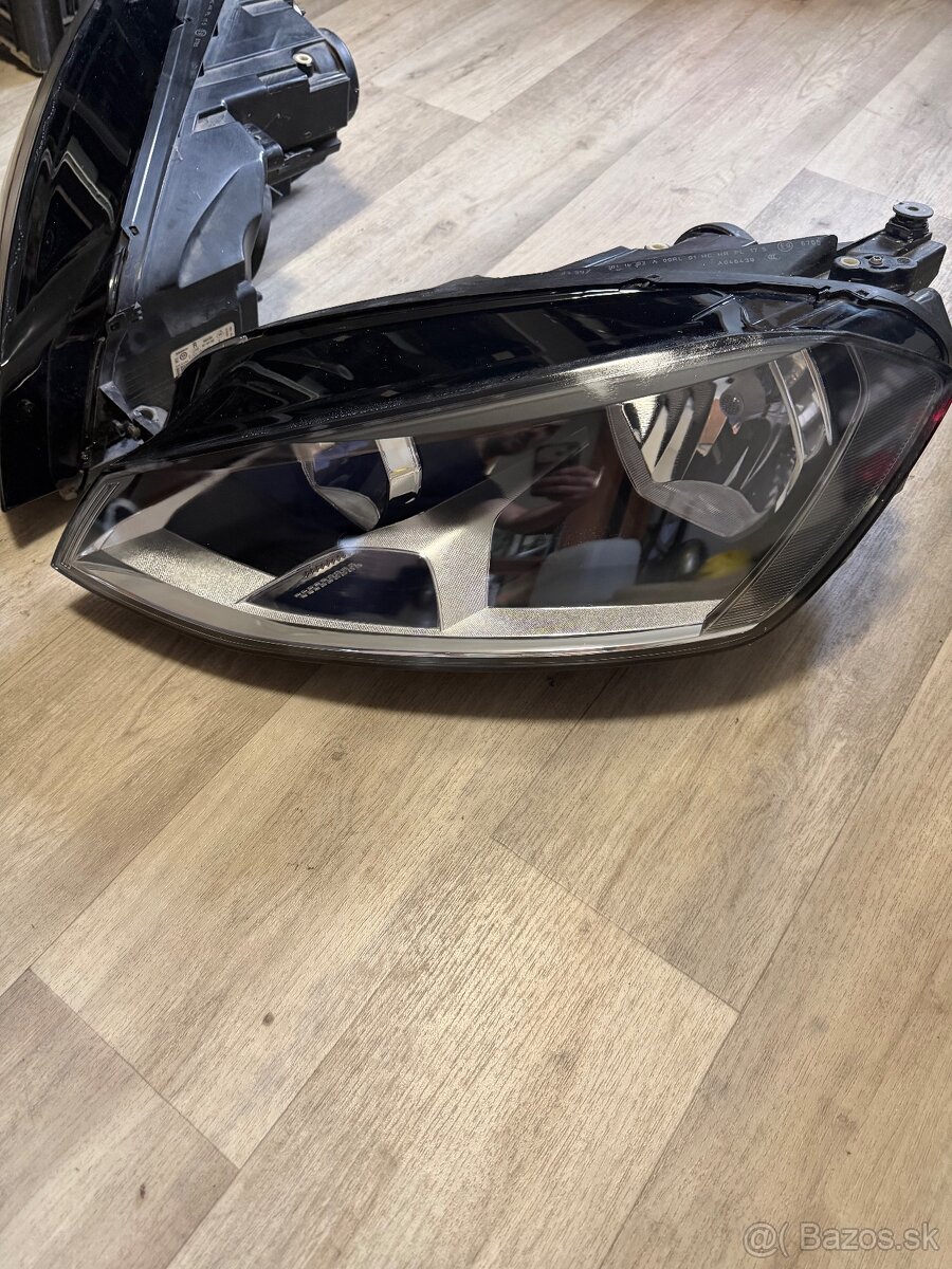predné svetlomety na Vw Golf 7 - 4