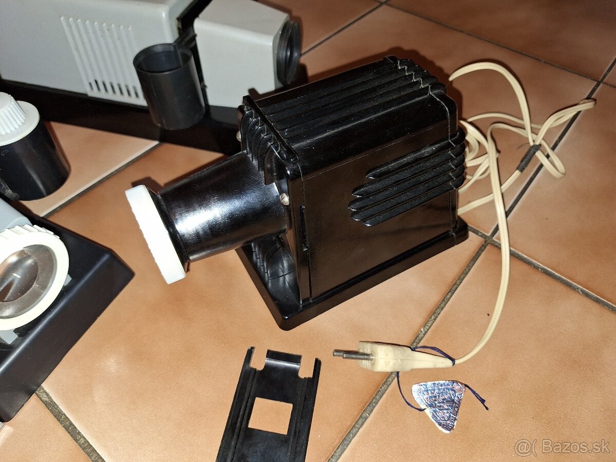 Staré diaprojektory - 4