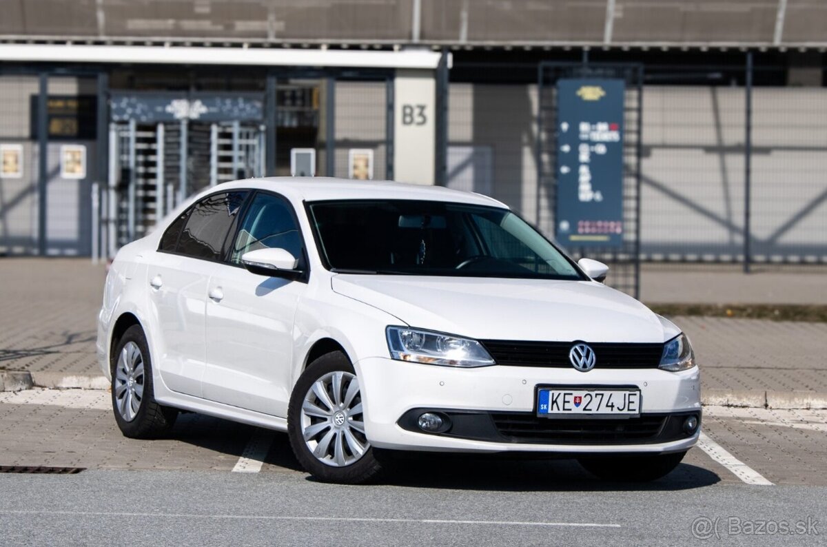 Volkswagen Jetta 1.6 TDi / 77 kW / 2013 - 4