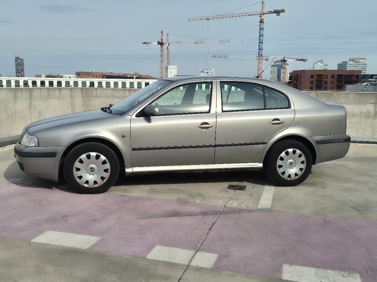 Škoda Octavia 1.9 TDI Tour r.v.2009 - 4