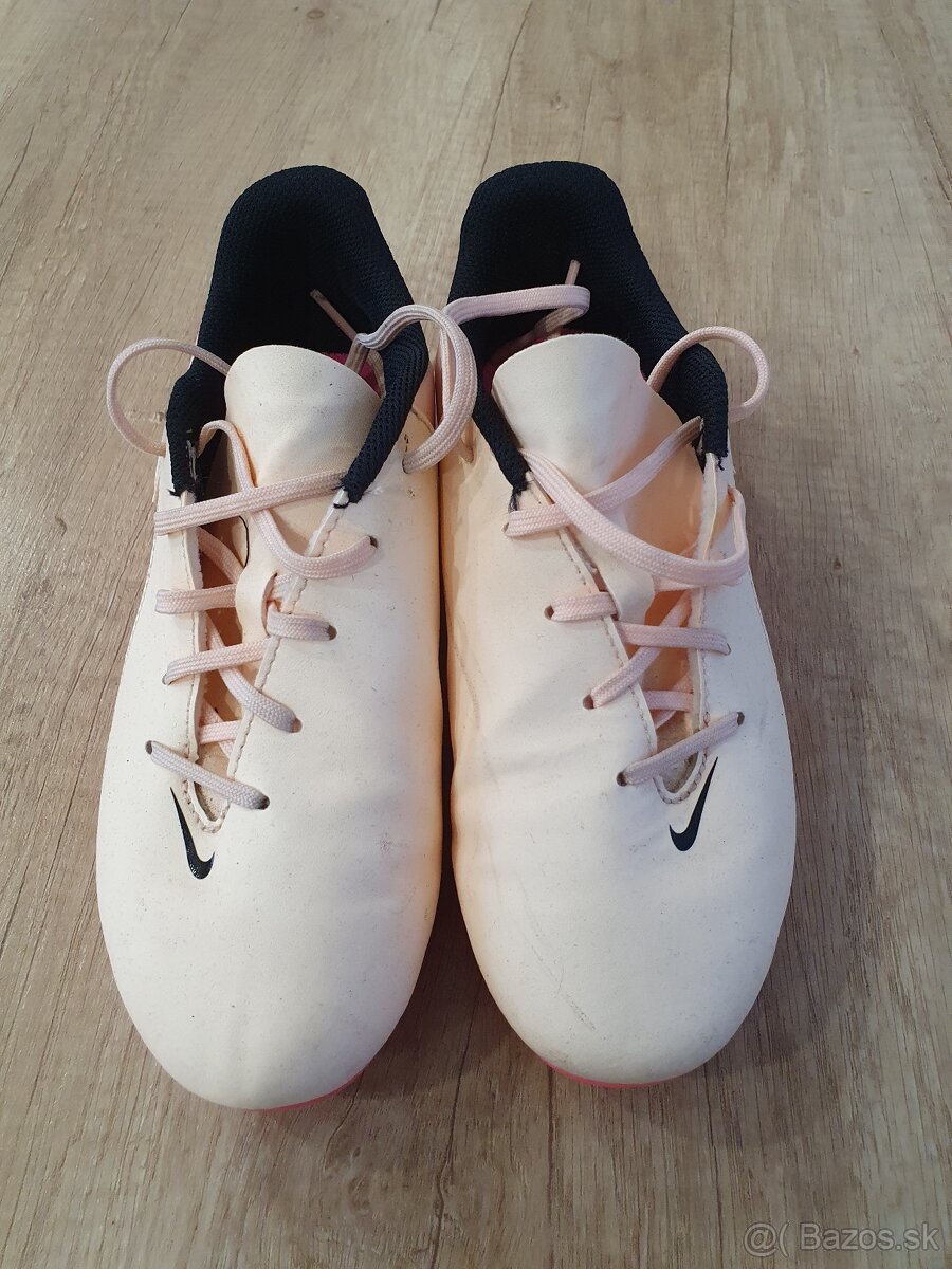 Dievčenské kopačky NIKE - 4