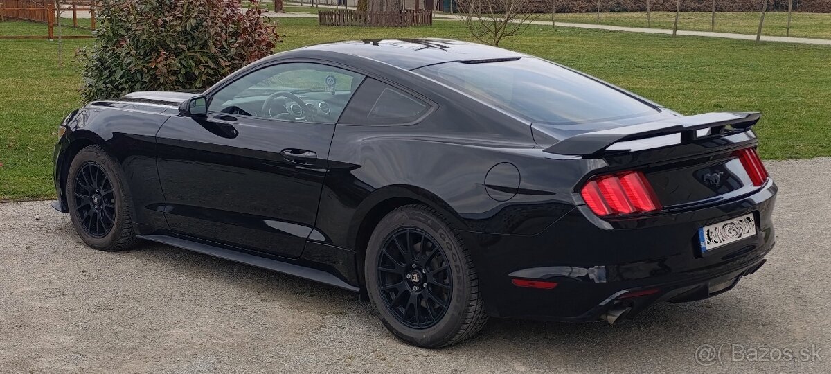 Ford Mustang 3.7 - 4